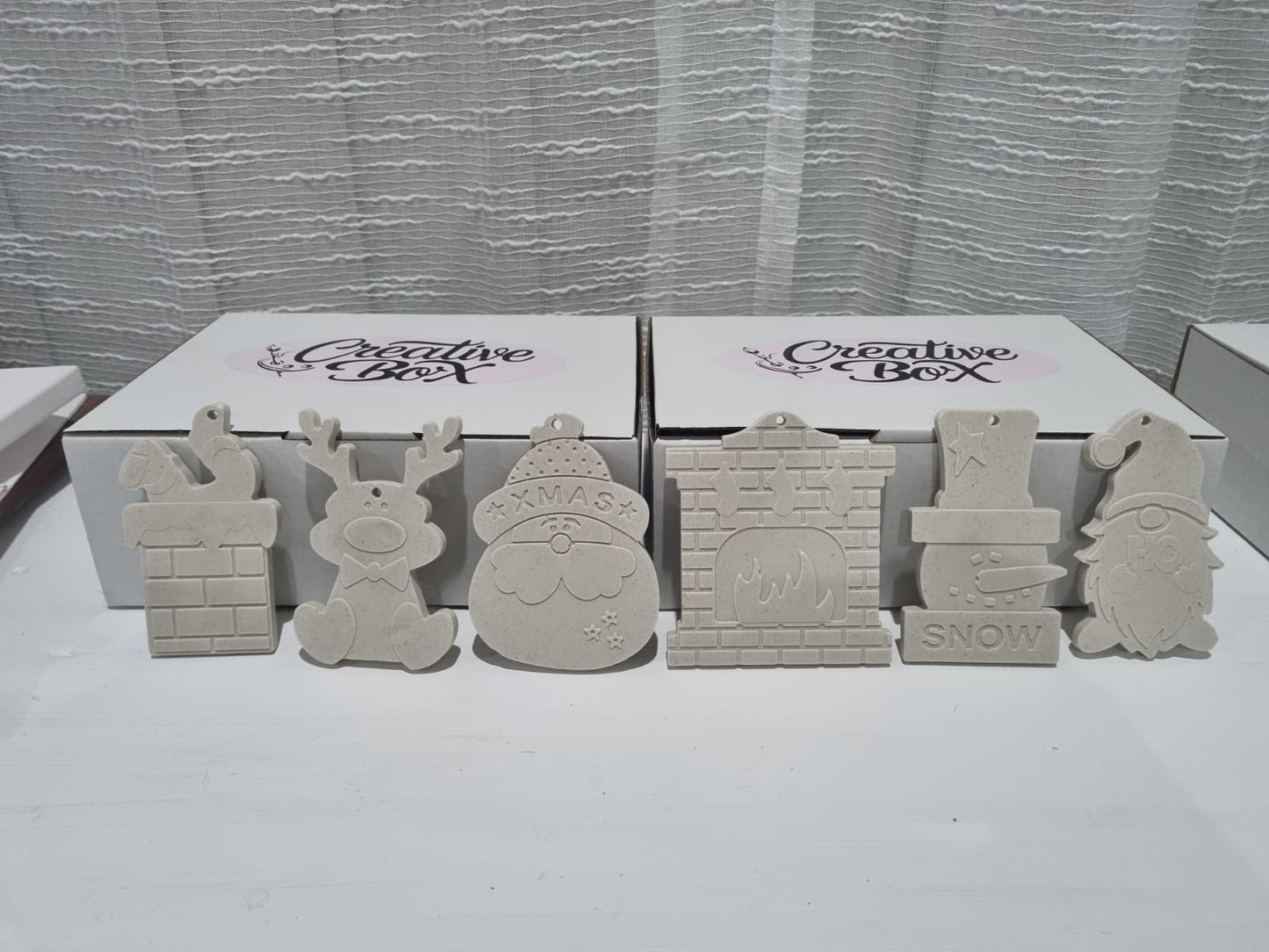 Christmas ornament paint kit